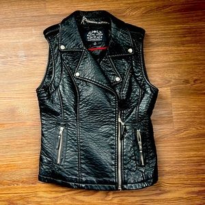Size medium Black Noir black faux leather vest